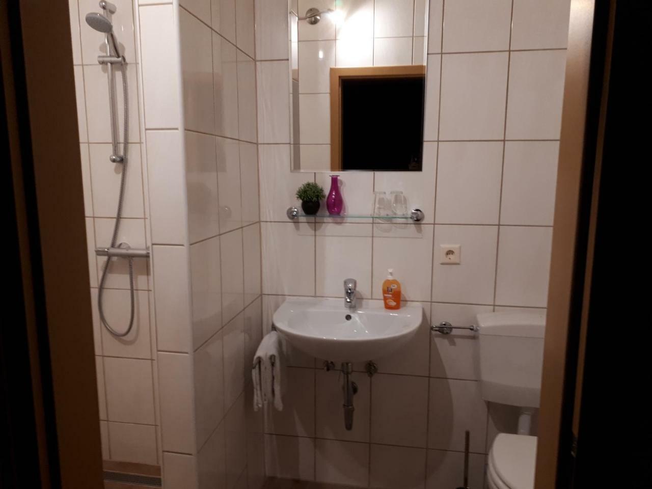 Herberg Die Alte Schleuse Manderscheid Exteriör bild